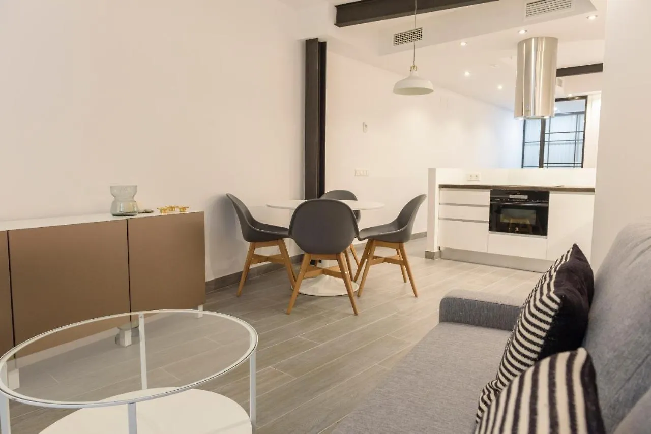 Apartamentos Constitucion By Renthas Málaga İspanya
